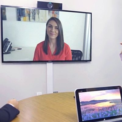 宝利通RealPresence Debut – 1080p - 宝利通 - 品牌产品 - 至尊国际是一家专业的多媒体视讯综合效劳与解决计划提供商-至尊国际官网 - POLYCOM
